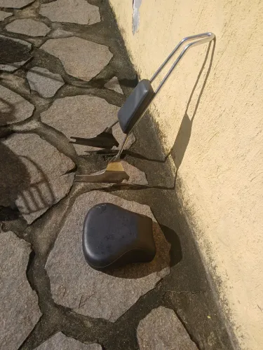 Moto super nova , muito boa de andar.