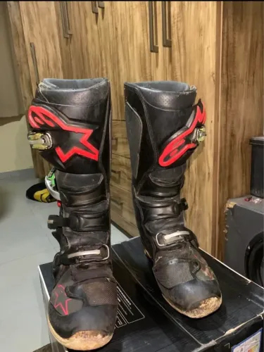 Bota alpinestars tech 7 usada
