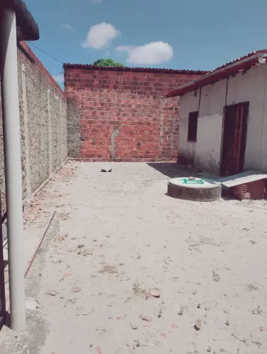 Casa com amplo terreno em Horizonte região metropolitana de Fortaleza R$85 mil