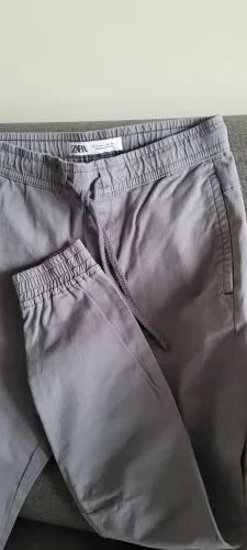 Calça jogger Zara masculina cinza