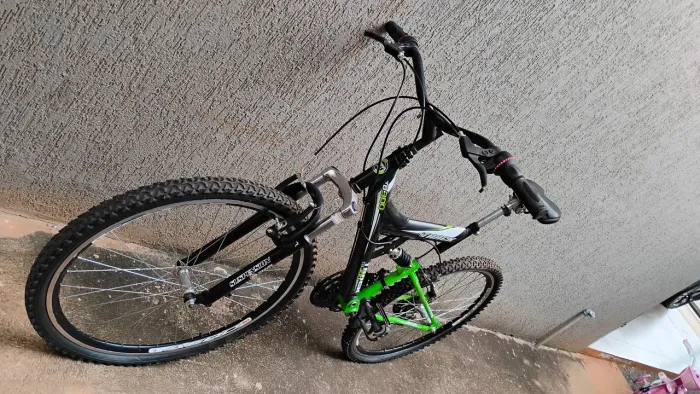 BICICLETA BIKE TRACK TB300 ARO 26 - DUPLA SUSPENSÃO | ÓTIMO ESTADO
