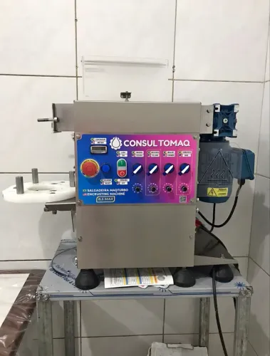 Máquina de fazer coxinhas e todo tipo de salgado