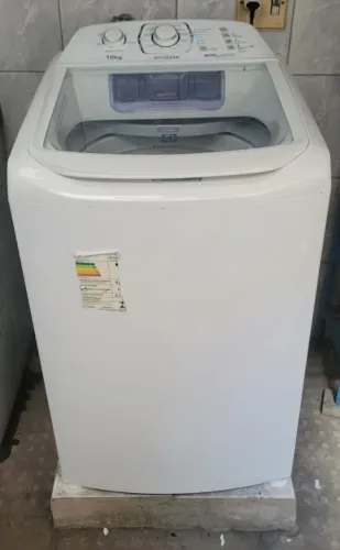 Maquina de Lavar Roupas 12 kg Eletrolux em Boas Condições