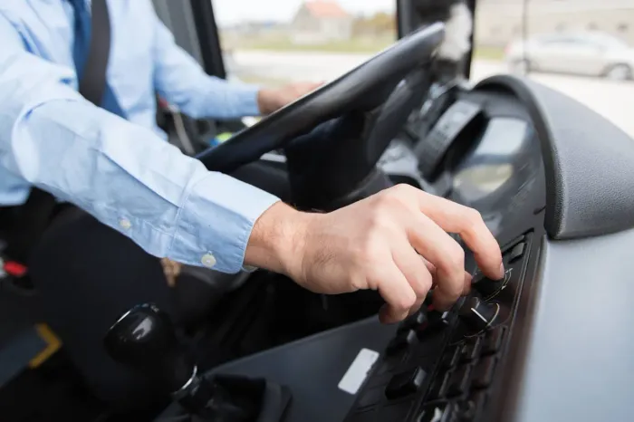 Motorista Habilitação B ou D