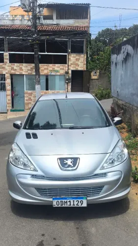 Peugeot 207 XR 1.4 Flex 8V 5P 2012