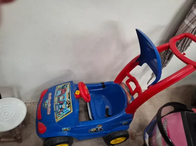 Carrinho de criança de empurrar