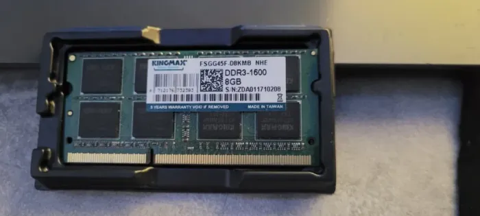 Memória DDR3-8GB