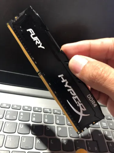 Memória RAM DDR4 8GB