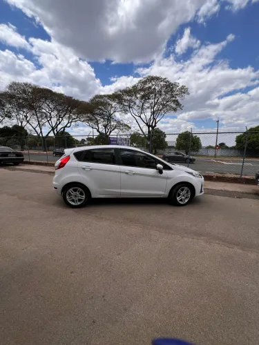 Ford Fiesta SEL 1.6 16V Flex Aut. 5P 2018