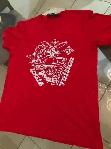 Camisa louis vuiltton usada uma vez