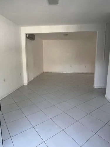 Alugo sala comercial direto proprietário