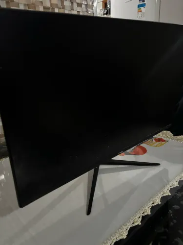 Monitor husky 27p IPS fhd 144hz