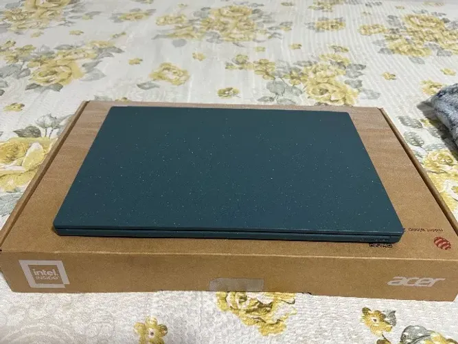 Notebook Acer Vero