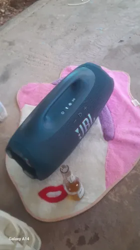 Bombox 4