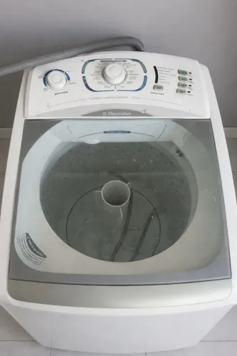 Vendo máquina de lavar eletrolux 15 kilos