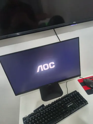 Monitor AOC 23.8" 100Hz