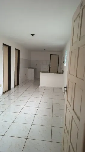 Alugo Apartamento em Neópolis, com 02 quartos
