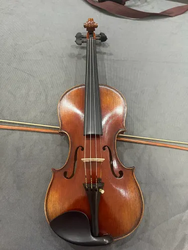 Violino profissional feito a mao verniz a oleo 4/4 fundo inteiro