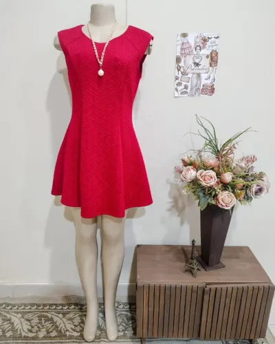 VESTIDO VERMELHO FOREVER21