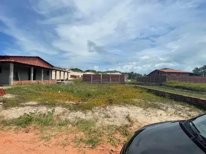 Excelente terreno na Praia de Camurupim 300m2