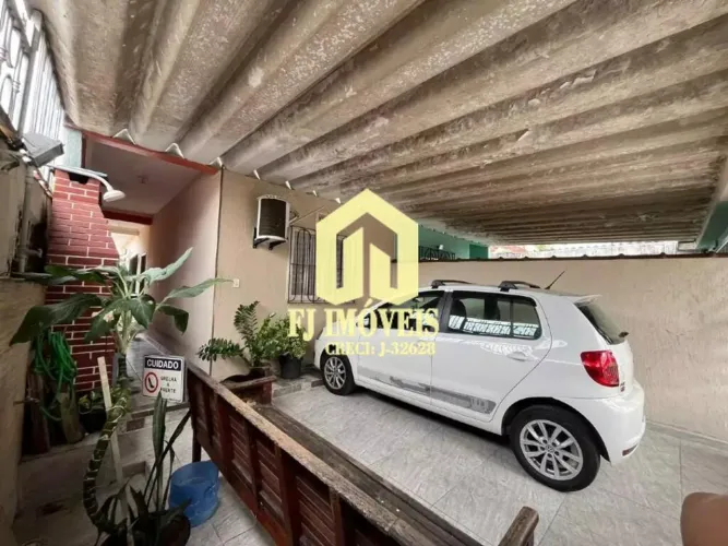 Oportunidade vendo duas casas geminadas no Jardim Guaçu em São Vicente-SP