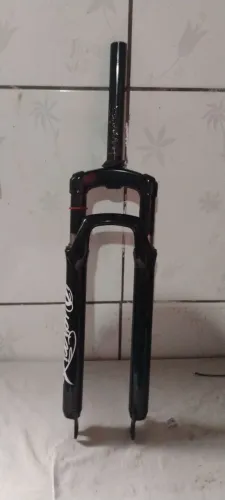 SUSPENSÃO DE BIKE ARO 29, SIMPLES MAS MUITO BOA PARA O DIA A DIA.