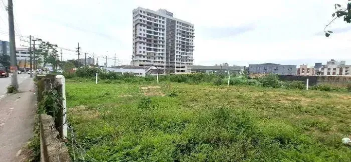 Locação | Terreno de 2.380 m² - Roçado, em São José.