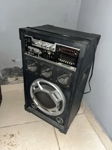 Caixa amplificadora Vicini VC - 7100