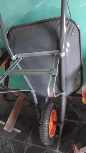 Carriola carrinho de mão