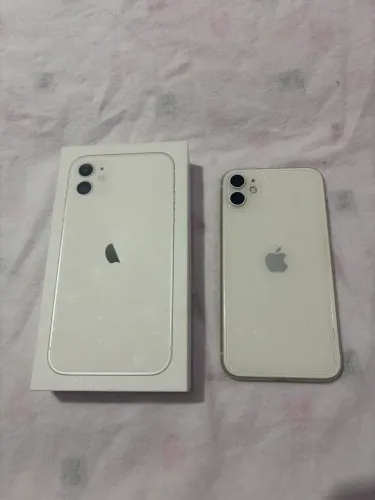 iPhone 11 64 GB com caixa