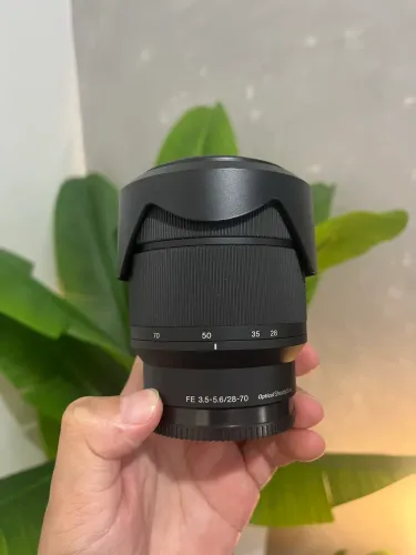 Lente sony 28-70mm fe f3.5-5.6 oss e-mount