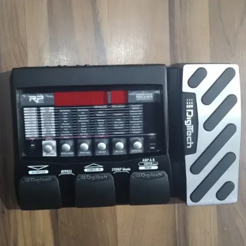 Pedaleira RP 355 Digitech