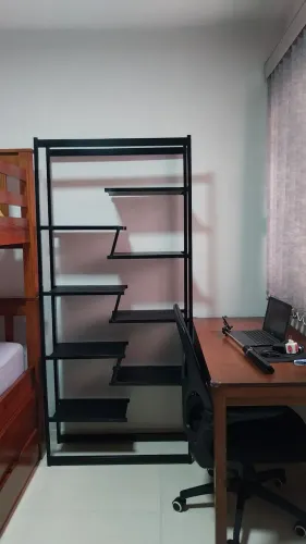 Estante de livros - Aço 