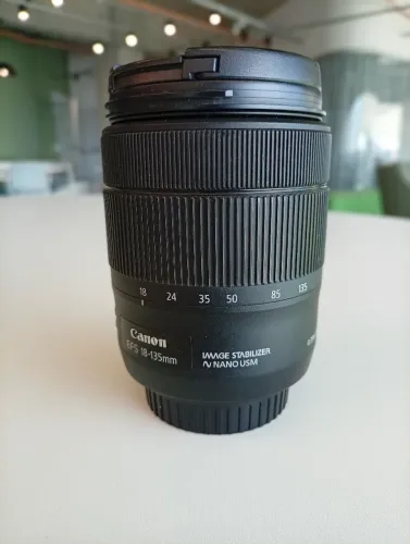 Canon EF-S 18-135mm Nano USM | Lente Versátil e Profissional | Excelente Estado