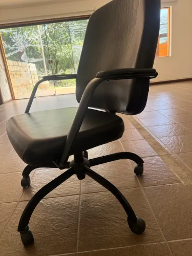 Cadeira Escritório para até 250kg