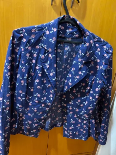 Blazer azul c estampa delicada