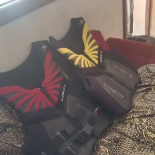 Estamos vendendo colete de jet