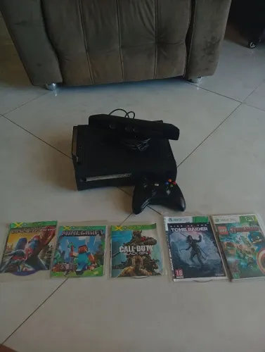 Xbox 360 Com Jogos E Knect