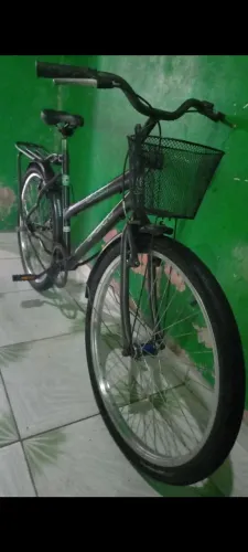 Vendo uma Bicicleta Poty Aro 26 no Rolamento Jances Extra Forte 