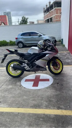 R15