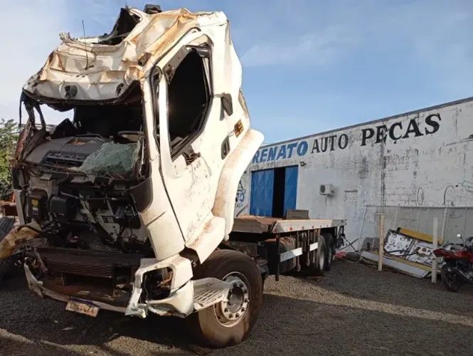VOLVO VM 2023 PARA RETIRADA DE PEÇA
