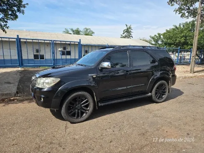 Toyota Hilux SW4 SRV D4-d 4X4 3.0 TDI Dies. AUT 2009