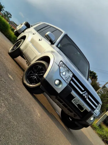 Mitsubishi Pajero GLS Full 3.8 V6 250cv 5P Aut. 2008
