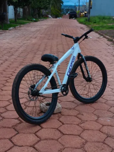 Bicicleta Gios 4 trix montada