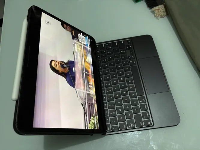 IPAD PRO M4 256 11INCH +IMAGIC KEYBOARD IPAD Pro M4 11 + PENCIL