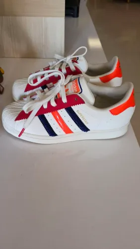 Adidas Super Star tam 34 calça pé 35