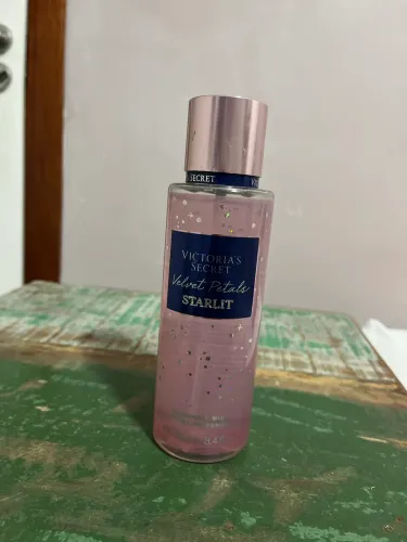 Body Splash Victoria's Secret Velvet Petals Starlit 250ml - Edição Limitada?