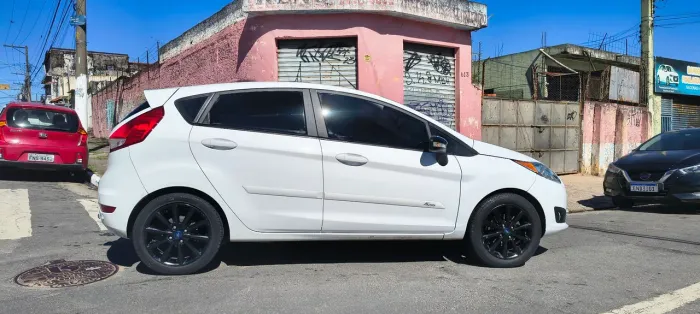 Ford Fiesta SE 1.6 16V Flex 5P 2018