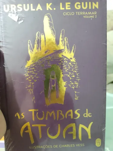 As tumbas de Atuan capa dura Urula K. Le Guin ciclo Terramar volume 2