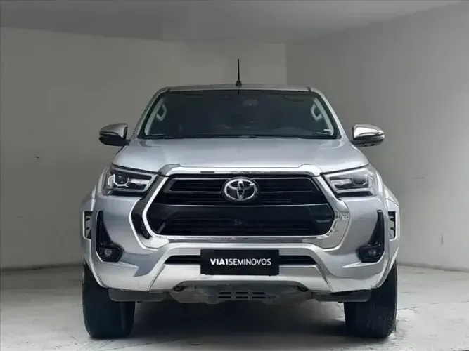 Toyota Hilux CD SRX 4X4 2.8 TDI 16V Diesel Aut. 2025